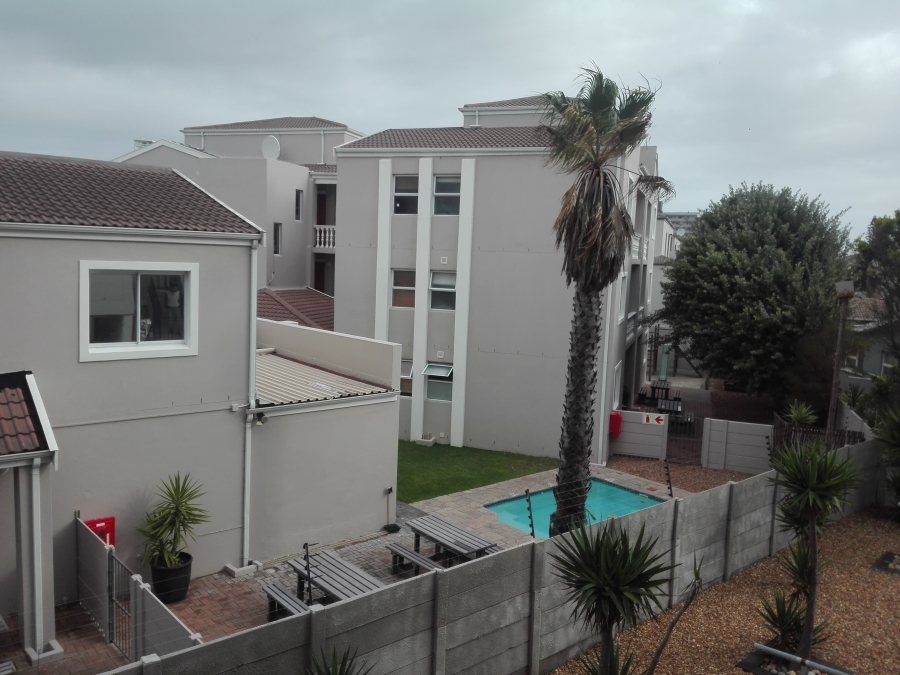 To Let 1 Bedroom Property for Rent in Table View Western Cape